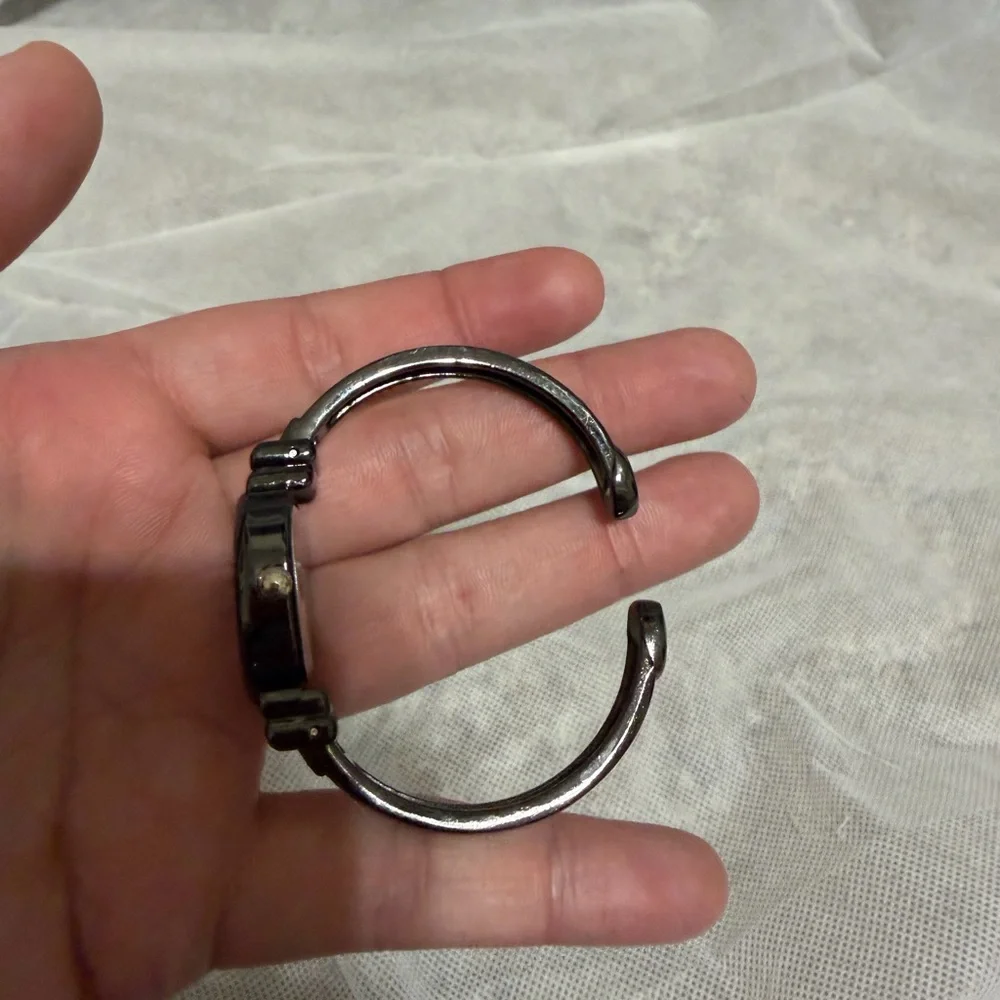 Geneva Black Oval Smartwatch blackish gray‎ works water resistant